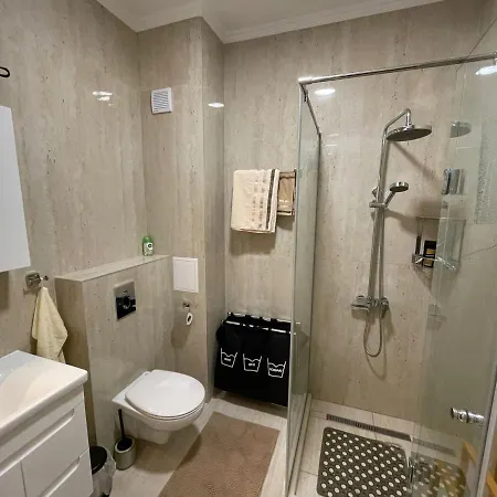 Luxury Penthouse At Valencia Gardens *