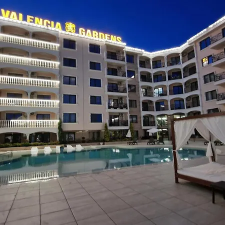 Luxury Penthouse At Valencia Gardens