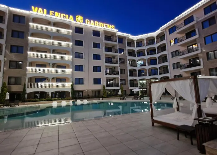 Luxury Penthouse At Valencia Gardens