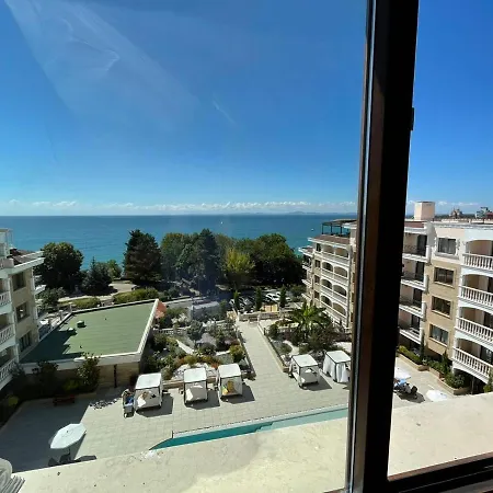 Luxury Penthouse At Valencia Gardens Apartment Burgas