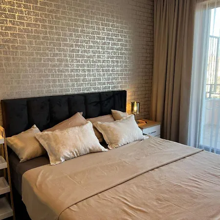 Luxury Seaview Penthouse At Valencia Gardens شقة *