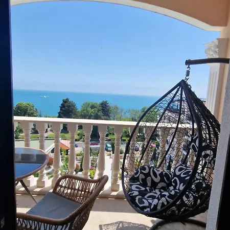 Luxury Seaview Penthouse At Valencia Gardens アパート *